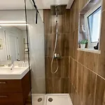 Omniax *